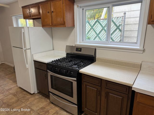 2044 Midland Ave, Louisville, KY 40204
