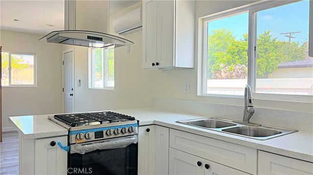 6900 Oso Avenue, Winnetka, CA 91306