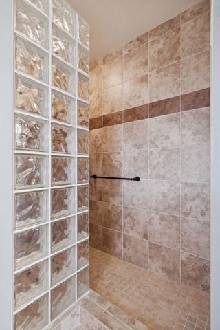 1336 Palisade Path, Woodbury, MN 55129