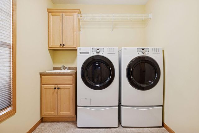 1336 Palisade Path, Woodbury, MN 55129