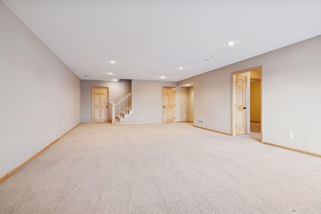 1336 Palisade Path, Woodbury, MN 55129