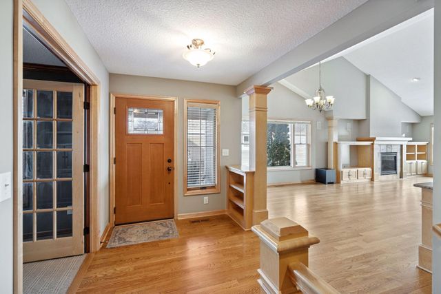 1336 Palisade Path, Woodbury, MN 55129