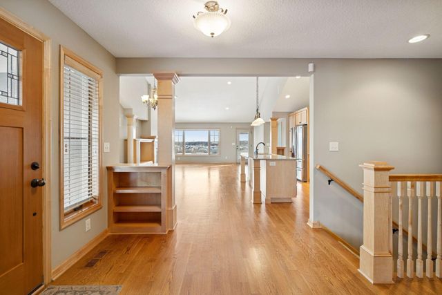 1336 Palisade Path, Woodbury, MN 55129