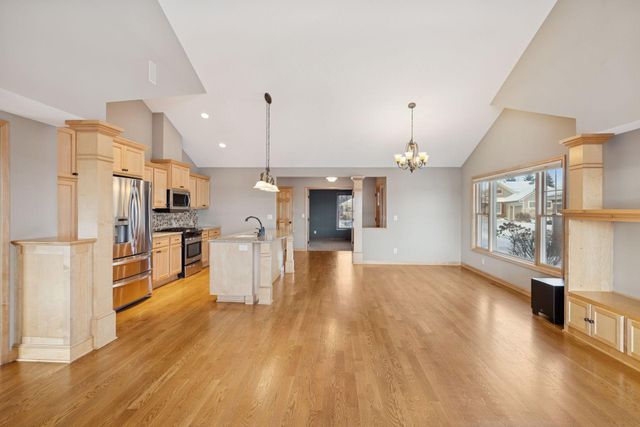 1336 Palisade Path, Woodbury, MN 55129