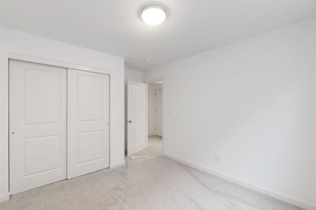 128 Axlewood Drive, Waterloo, IA 50701