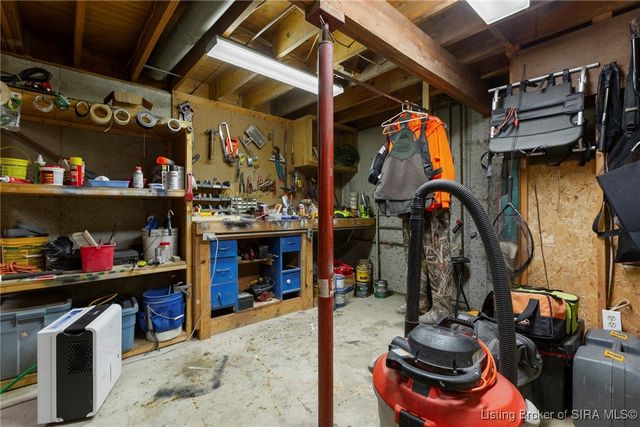 1346 Old Salem Road, Lanesville, IN 47136