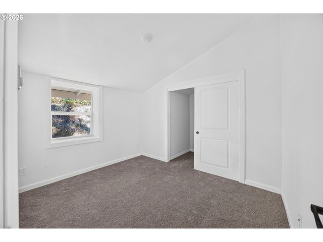 25207 Se SUNSHINE VALLEY Rd, Damascus, OR 97089