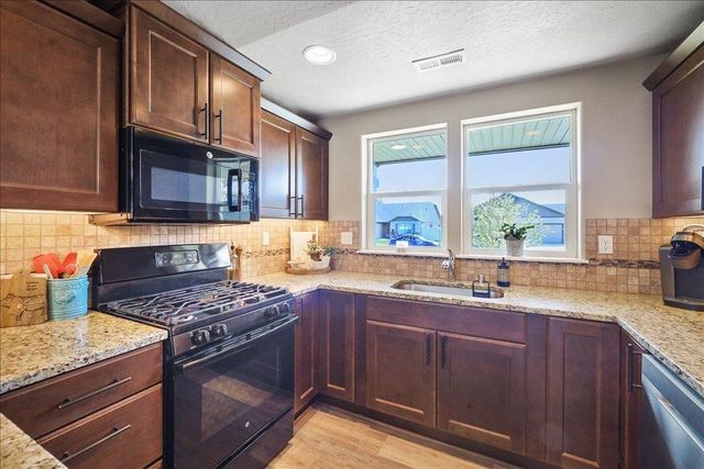 18919 E FAIRVIEW AVE Ave, Spokane Valley, WA 99027