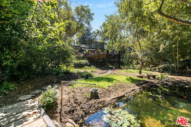 681 Brooktree Road, Santa Monica, CA 90402