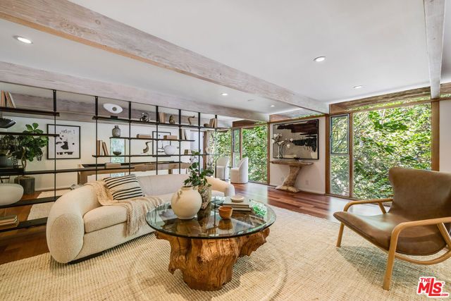 681 Brooktree Road, Santa Monica, CA 90402