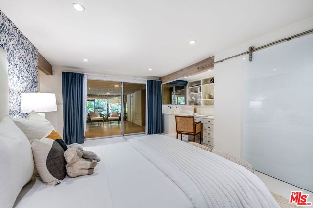 681 Brooktree Road, Santa Monica, CA 90402