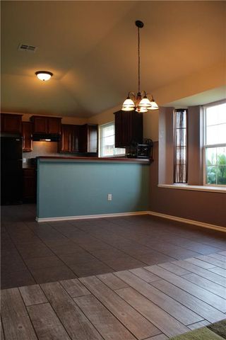 21206 River Lark Ln Lane, Edmond, OK 73012