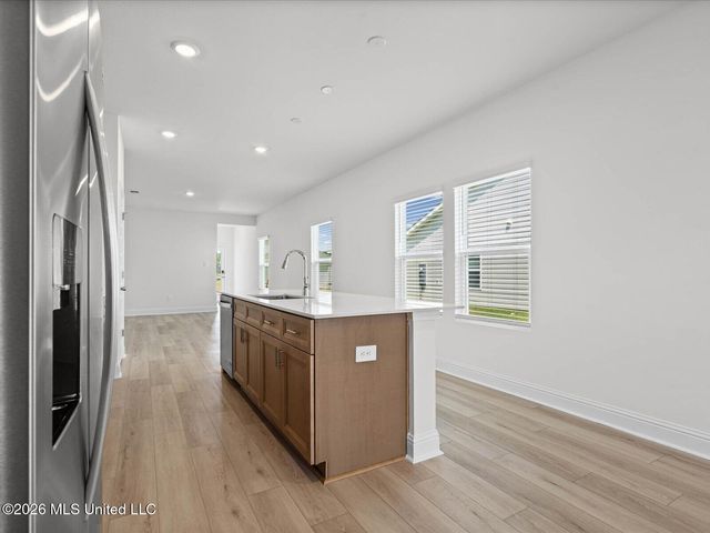 430 Pimento Circle, Ocean Springs, MS 39564