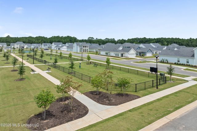 430 Pimento Circle, Ocean Springs, MS 39564