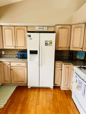 11397 NE Wawasee Drive, Syracuse, IN 46567