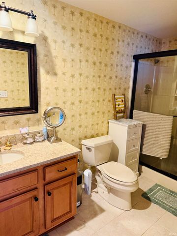 11397 NE Wawasee Drive, Syracuse, IN 46567