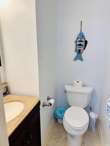 11397 NE Wawasee Drive, Syracuse, IN 46567