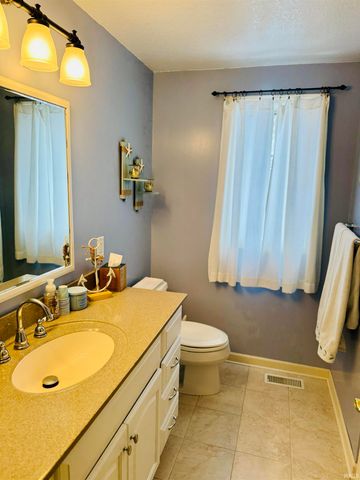 11397 NE Wawasee Drive, Syracuse, IN 46567