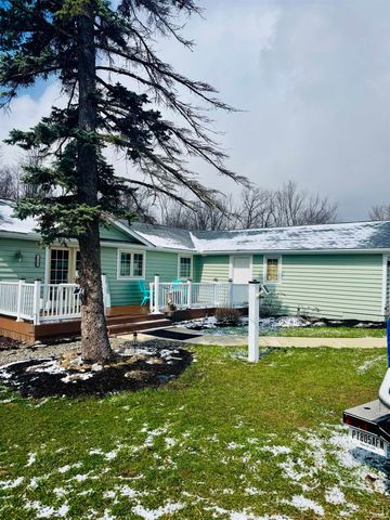 11397 NE Wawasee Drive, Syracuse, IN 46567