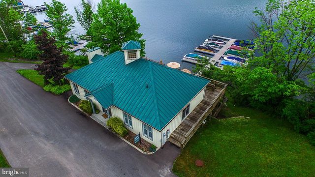 132 &132A TARN DRIVE, Oakland, MD 21550