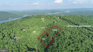 132 &132A TARN DRIVE, Oakland, MD 21550