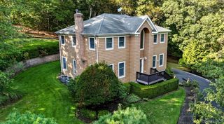 10 Woodhull Landing Road, Miller Place, NY 11764