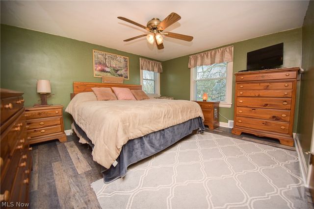 26988 Cook Road, Olmsted Twp, OH 44138
