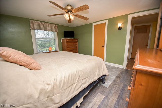 26988 Cook Road, Olmsted Twp, OH 44138