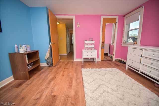 26988 Cook Road, Olmsted Twp, OH 44138