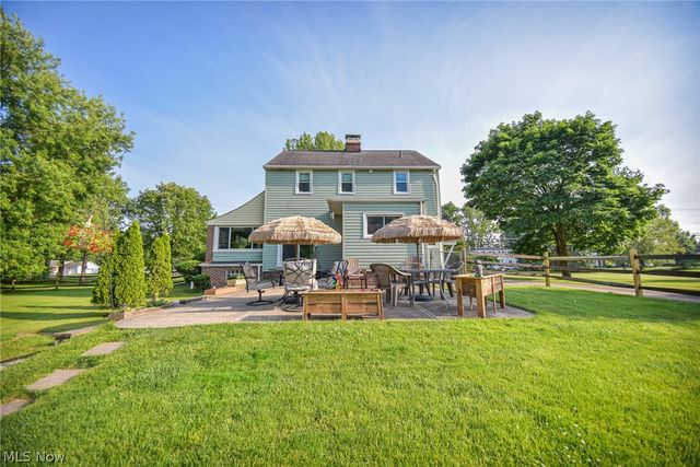 26988 Cook Road, Olmsted Twp, OH 44138