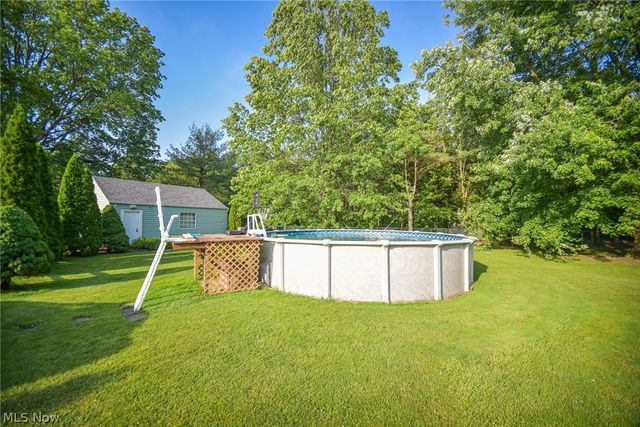 26988 Cook Road, Olmsted Twp, OH 44138