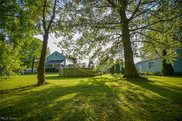 26988 Cook Road, Olmsted Twp, OH 44138