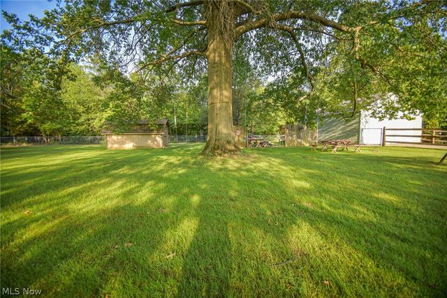 26988 Cook Road, Olmsted Twp, OH 44138