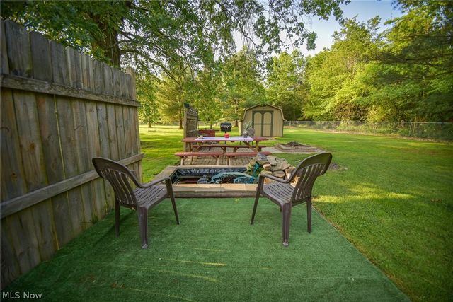 26988 Cook Road, Olmsted Twp, OH 44138
