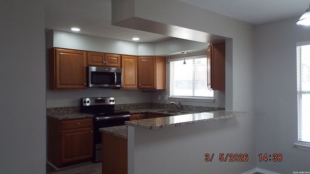 12210 Brownstone, Live Oak, TX 78233