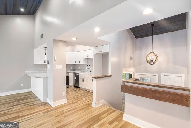 265 Clearview Court, Villa Rica, GA 30180