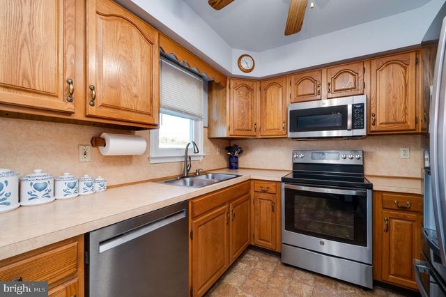 523 MOUNT LAUREL AVE, Temple, PA 19560