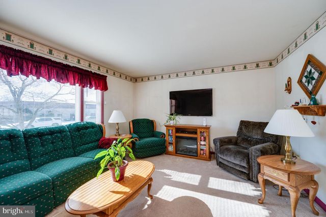 523 MOUNT LAUREL AVE, Temple, PA 19560