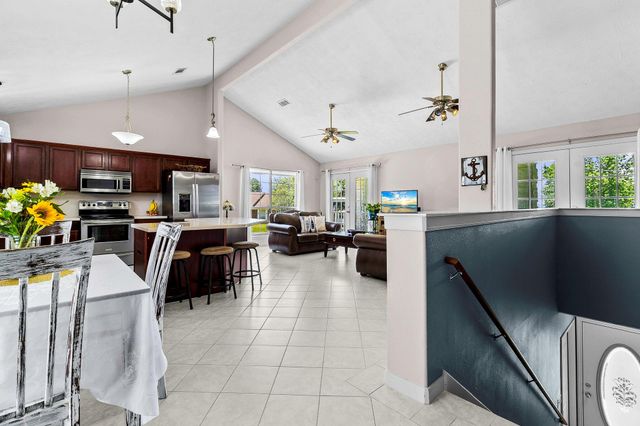 239 Skyline Dr, Coldspring, TX 77331