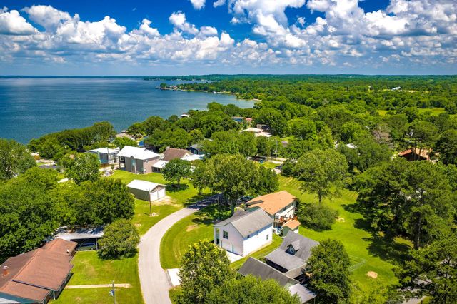 239 Skyline Dr, Coldspring, TX 77331