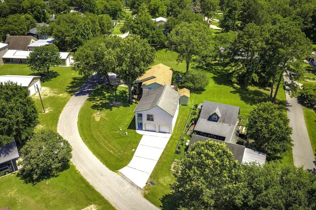 239 Skyline Dr, Coldspring, TX 77331