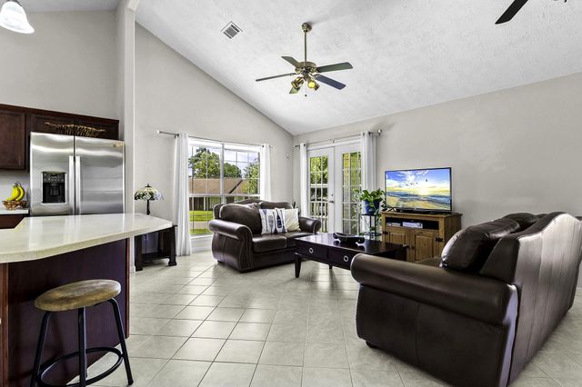 239 Skyline Dr, Coldspring, TX 77331