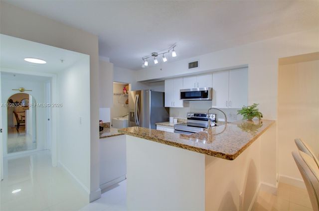 4824 N State Road 7 9105, Coconut Creek, FL 33073