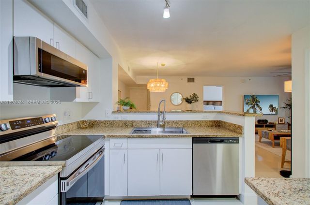 4824 N State Road 7 9105, Coconut Creek, FL 33073