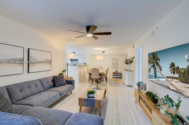 4824 N State Road 7 9105, Coconut Creek, FL 33073