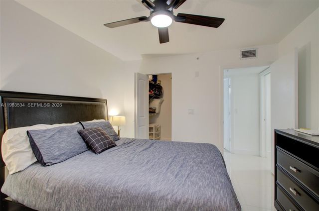 4824 N State Road 7 9105, Coconut Creek, FL 33073