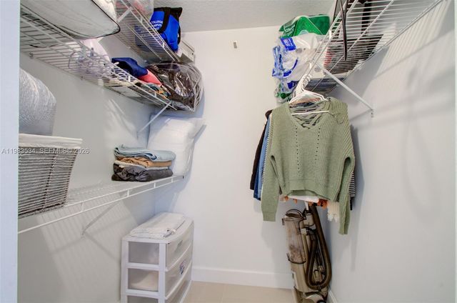 4824 N State Road 7 9105, Coconut Creek, FL 33073