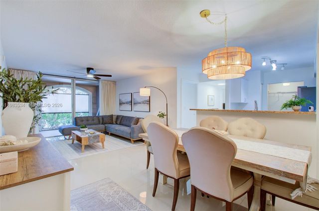 4824 N State Road 7 9105, Coconut Creek, FL 33073