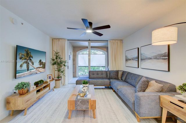 4824 N State Road 7 9105, Coconut Creek, FL 33073