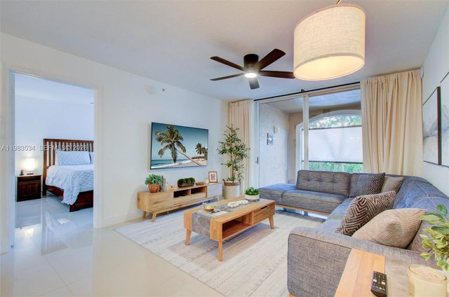 4824 N State Road 7 9105, Coconut Creek, FL 33073